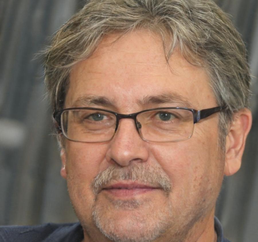 Portrait de Théodore Kasprzak, participant aux ateliers corvynth